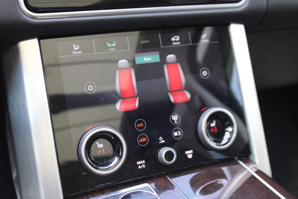 2020 Land Rover Range Rover HSE photo 24