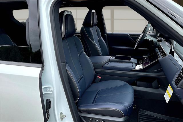 2026 Infiniti QX80 Sensory photo 7