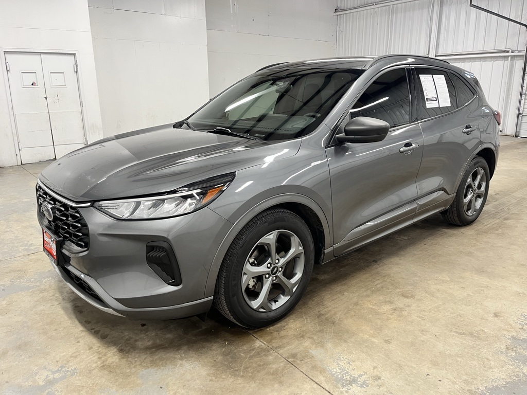2023 Ford Escape ST-Line photo 3
