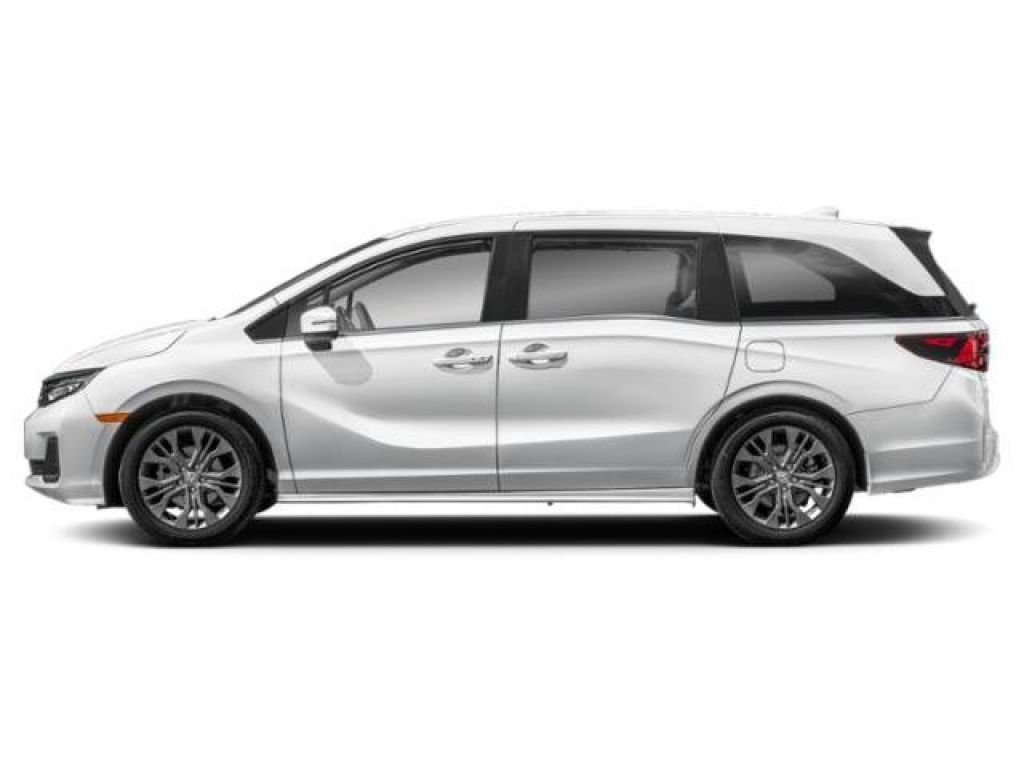 2026 Honda Odyssey Touring photo 3