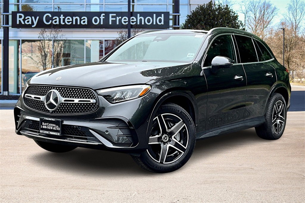 2025 Mercedes-Benz GLC Base