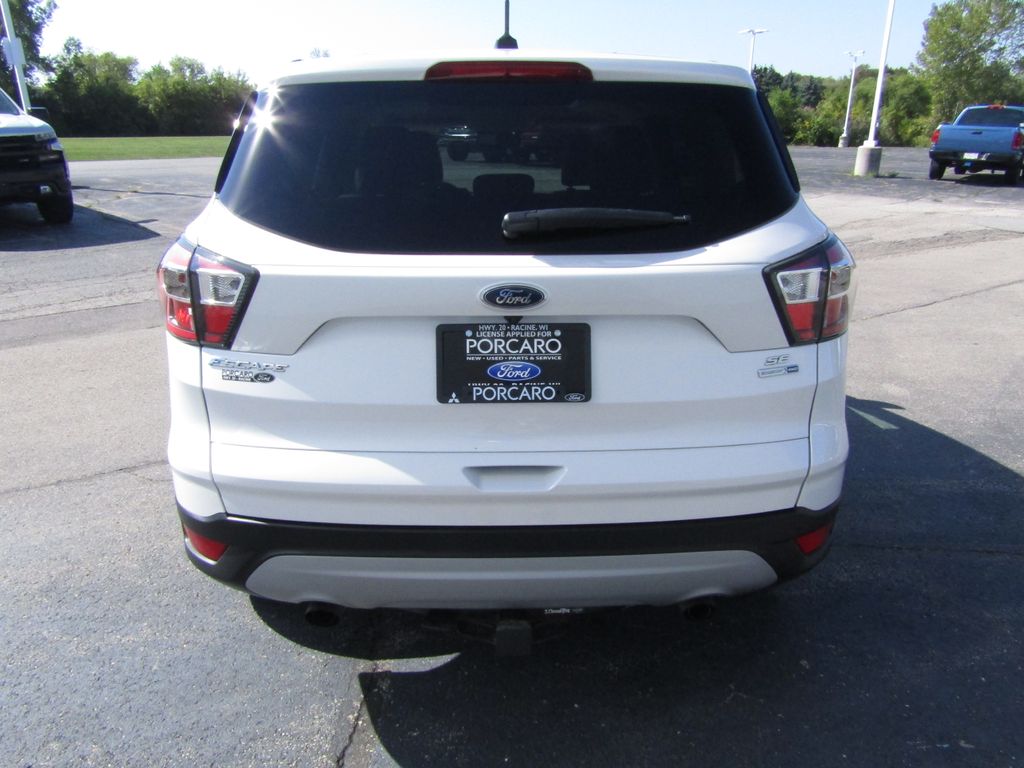 2017 Ford Escape SE photo 5