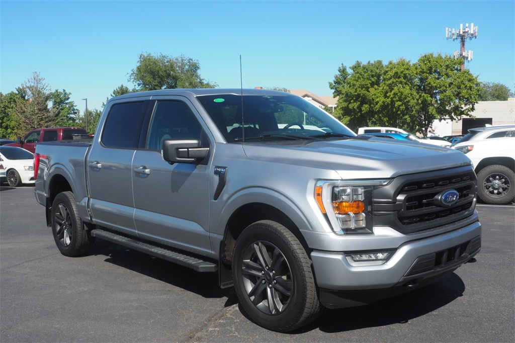 2023 Ford F-150 XLT photo 2