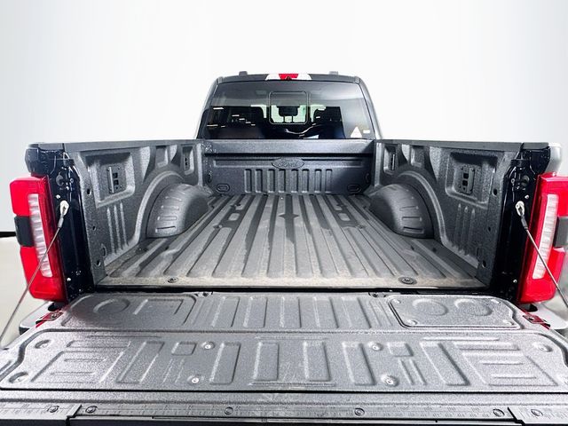 2025 Ford F-250 photo 26