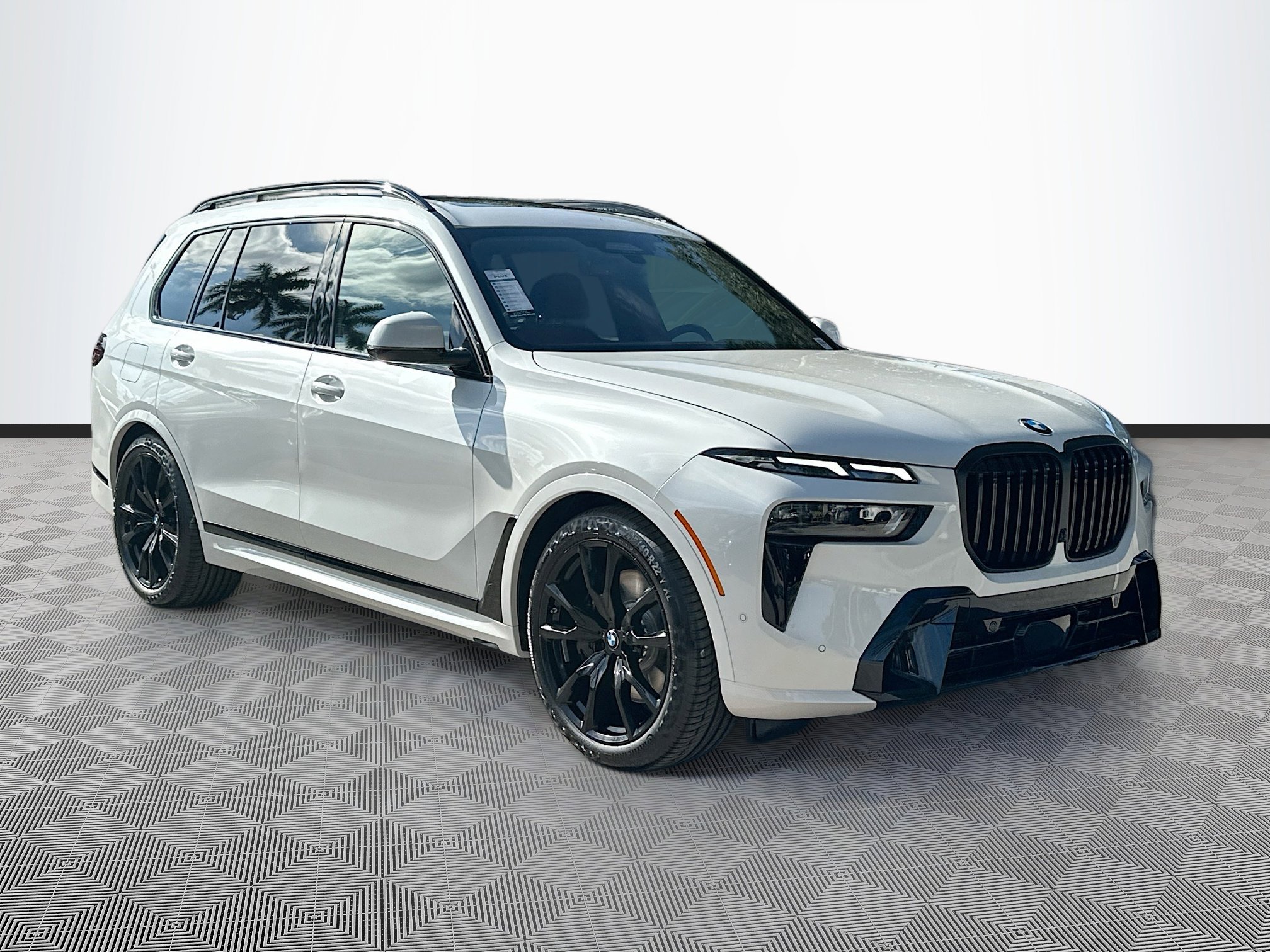 2026 BMW X7 40i's photo