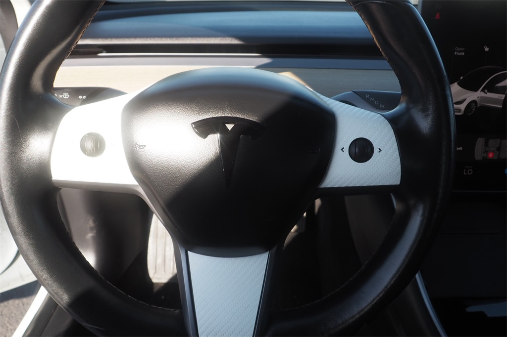 2018 Tesla Model 3 Long Range photo 12