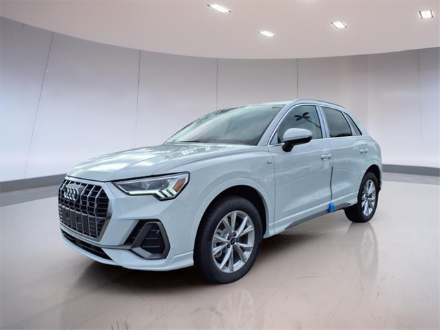 2025 Audi Q3 S line Premium photo 4