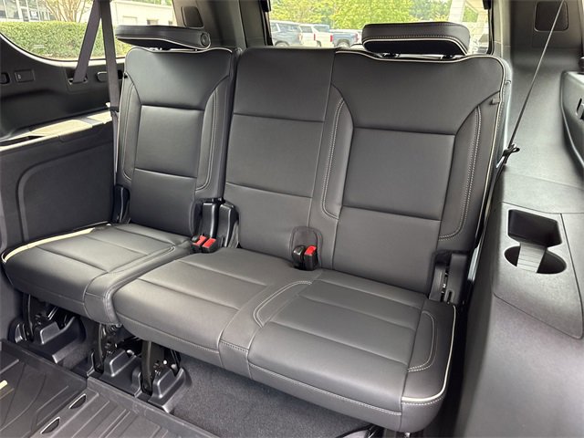 2025 Chevrolet Suburban Premier photo 15