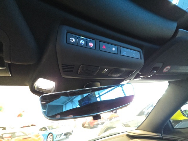 2020 Chevrolet Corvette Stingray 2LT photo 26