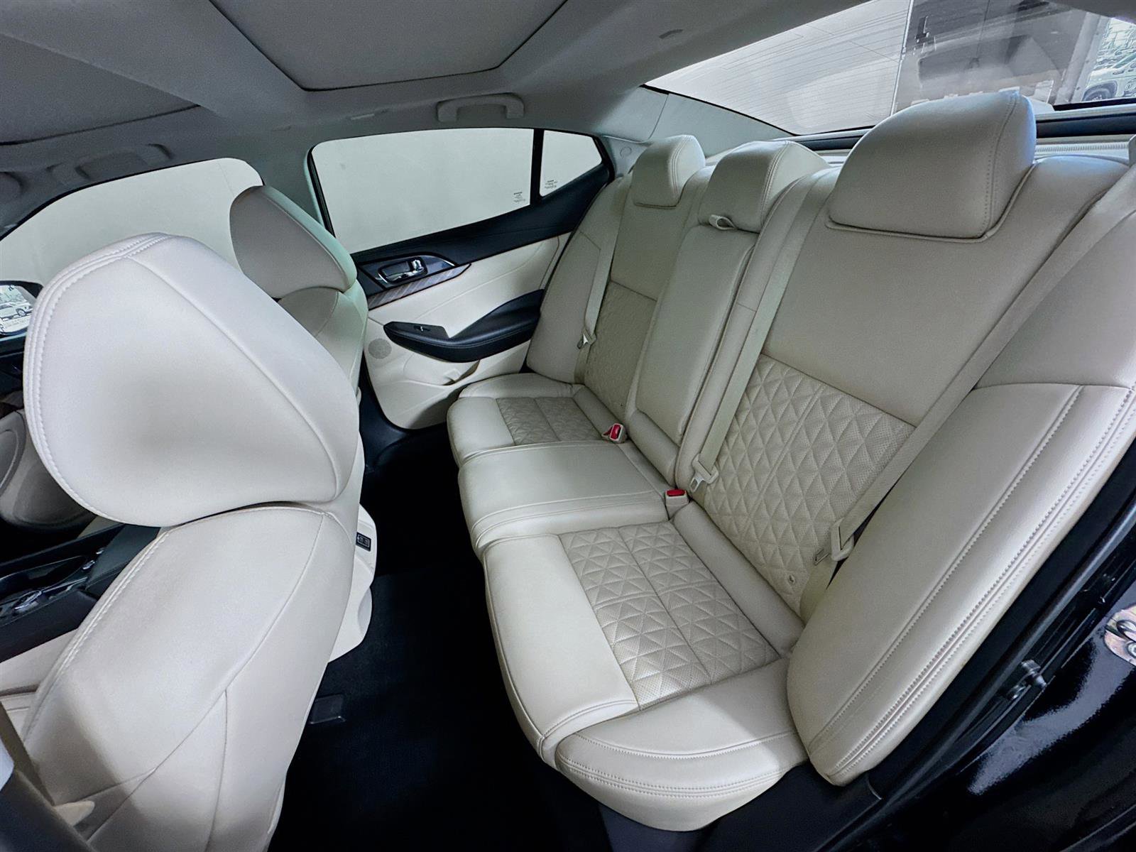 2018 Nissan Maxima Platinum photo 24