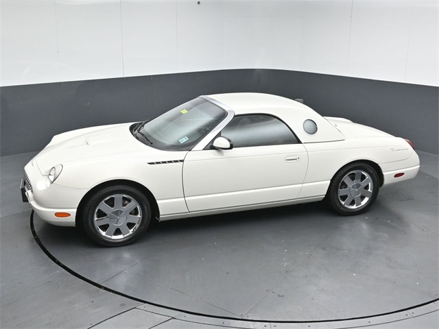 2002 FORD THUNDERBIRD - Image 39