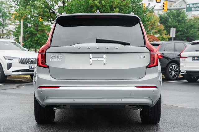 2026 Volvo XC90 Plus photo 3