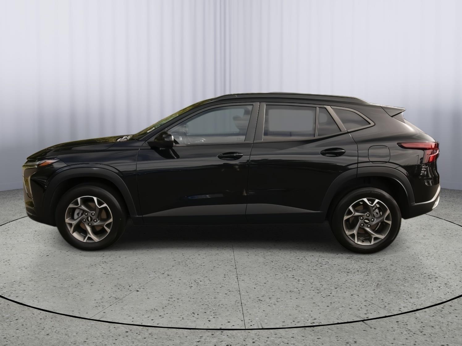 2024 Chevrolet Trax LT photo 16