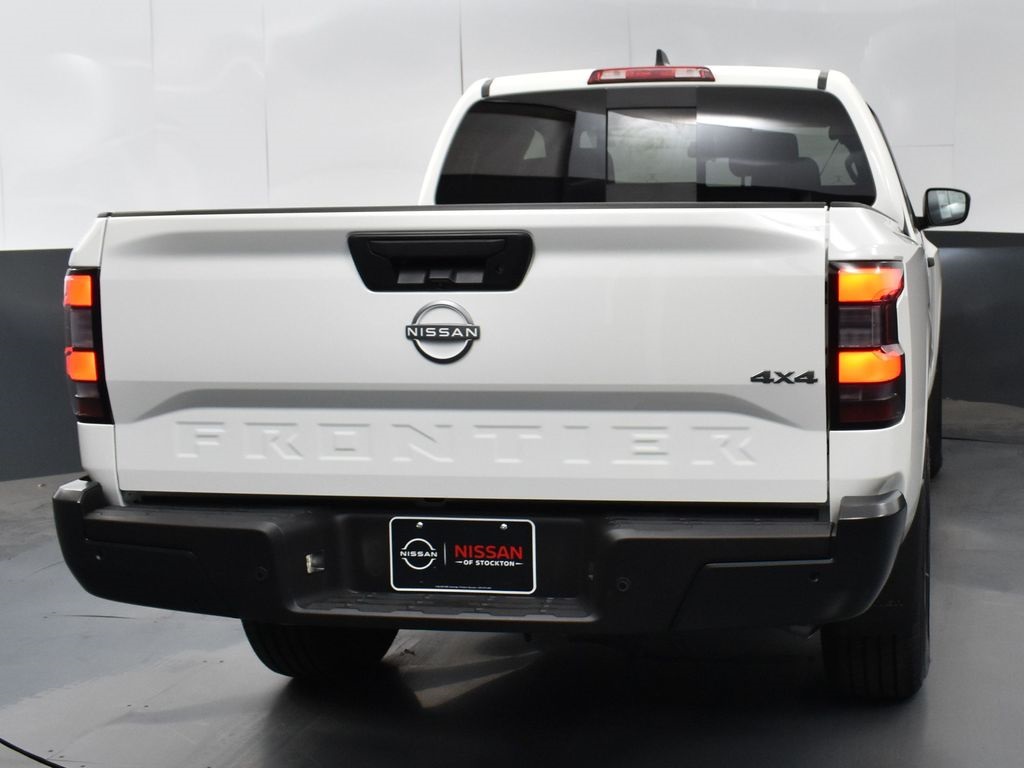 2026 Nissan Frontier S photo 7