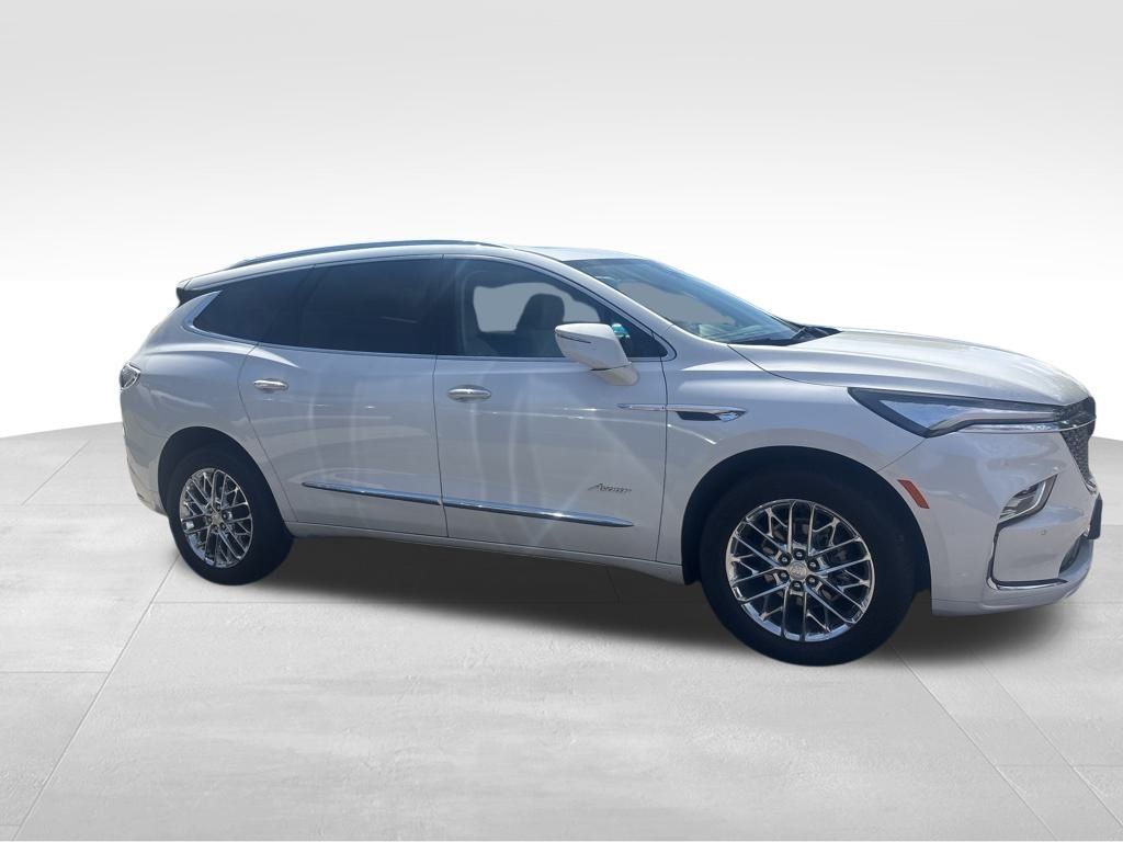 2023 Buick Enclave Avenir photo 12