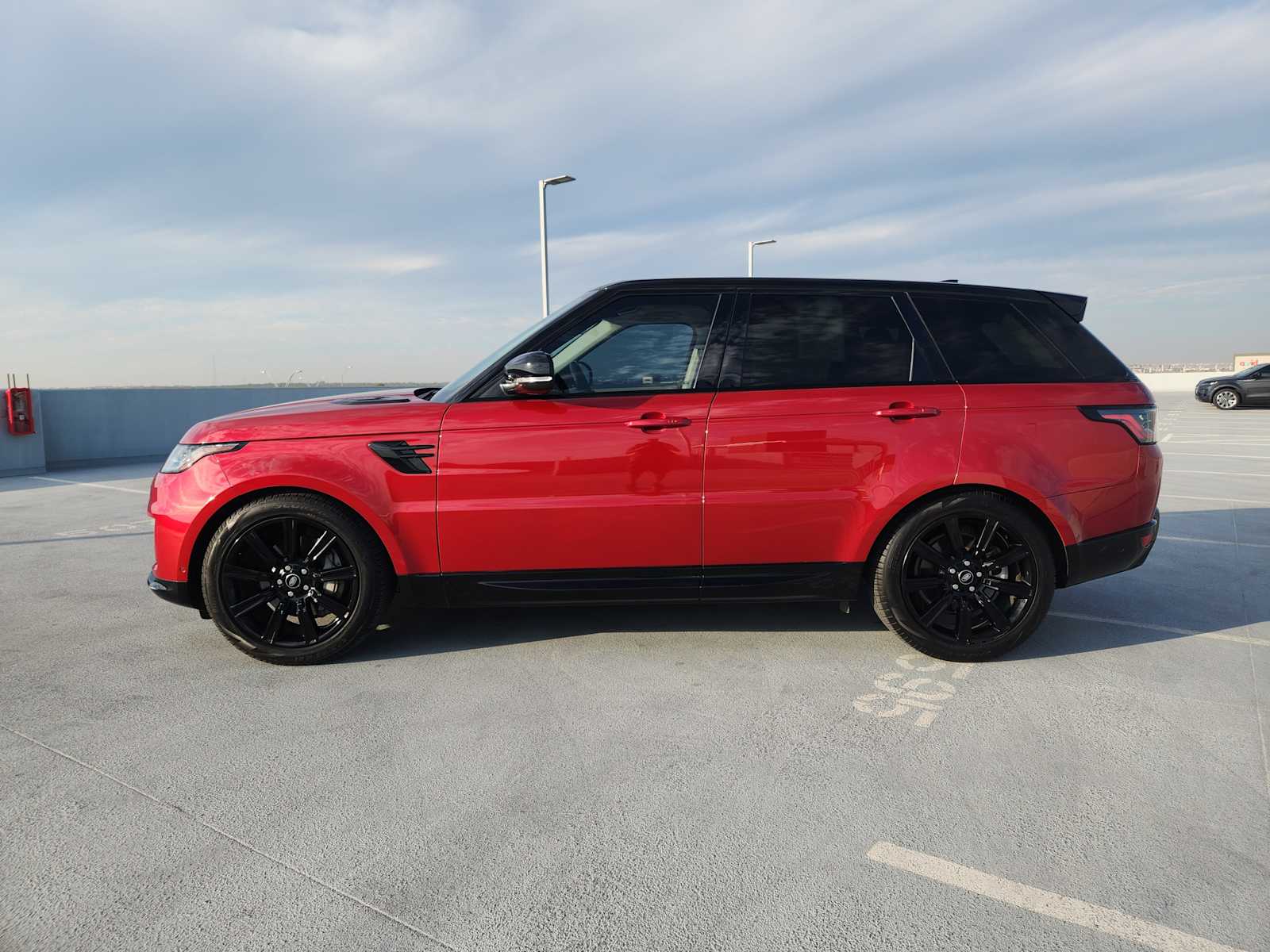 2022 Land Rover Range Rover Sport HSE Silver Edition photo 4