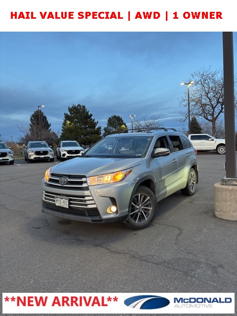 2017 Toyota Highlander XLE's photo