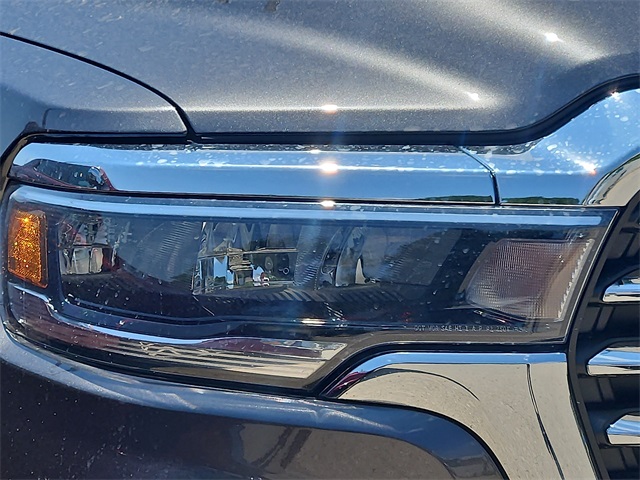 2025 Ram 1500 Laramie photo 3