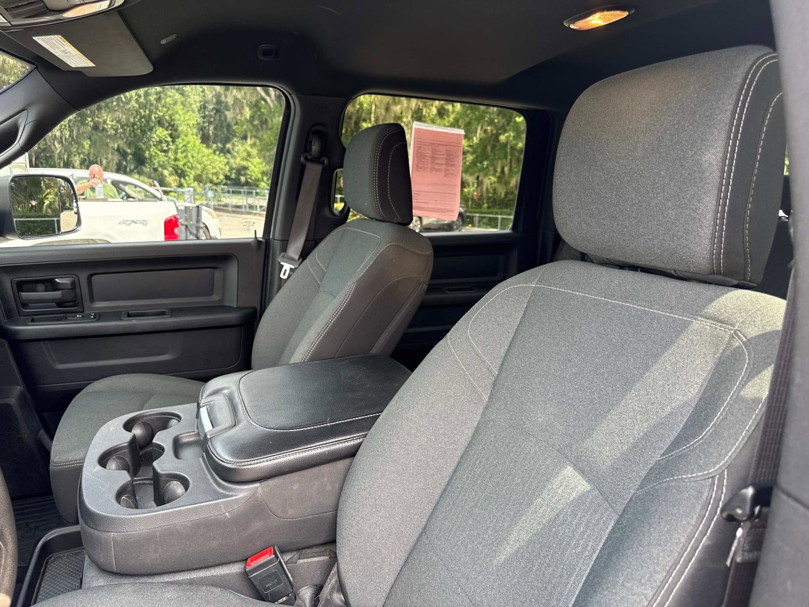 2022 Ram 2500 Tradesman photo 18