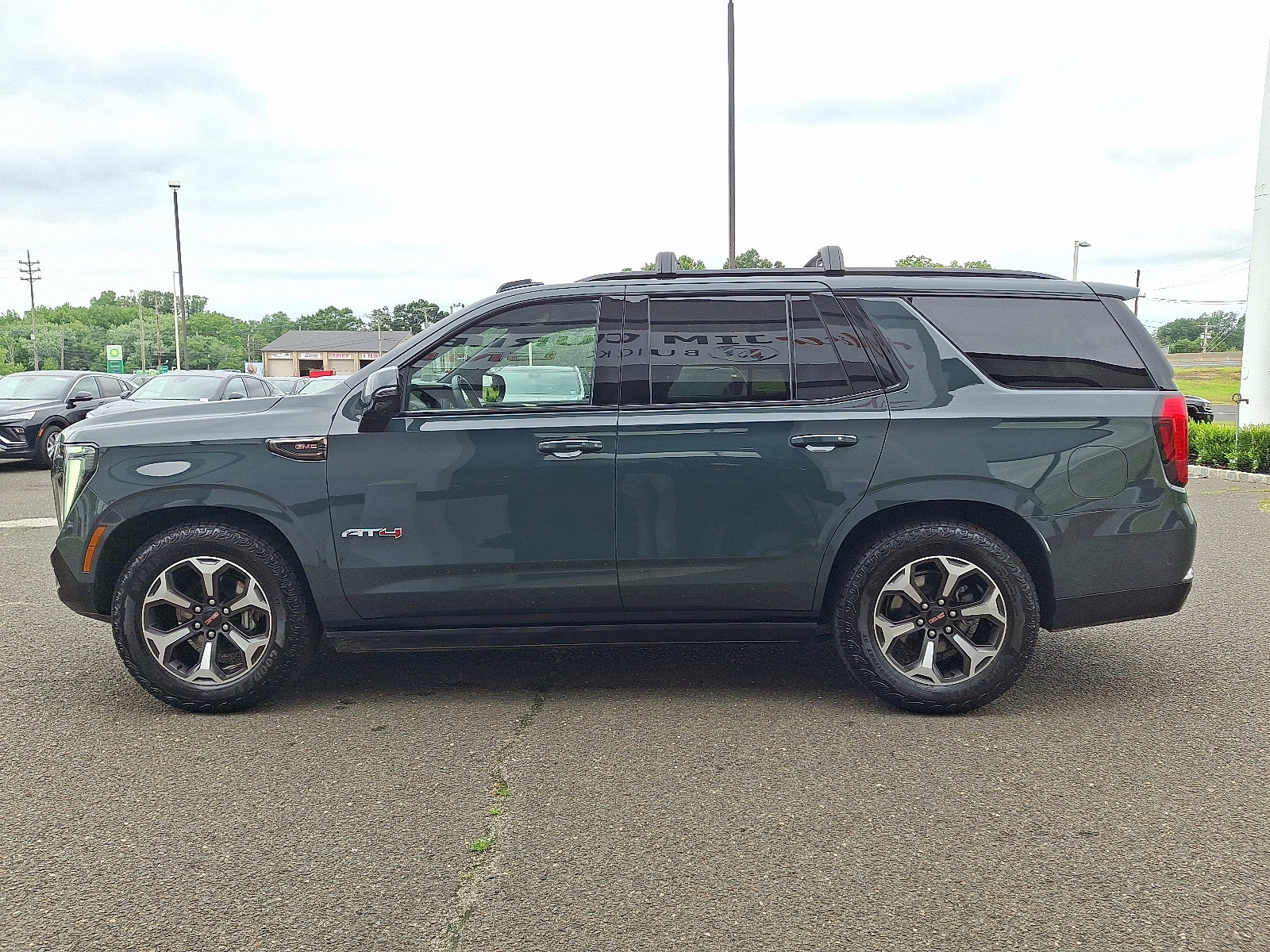 2025 Gmc Yukon AT4 Ultimate photo 4