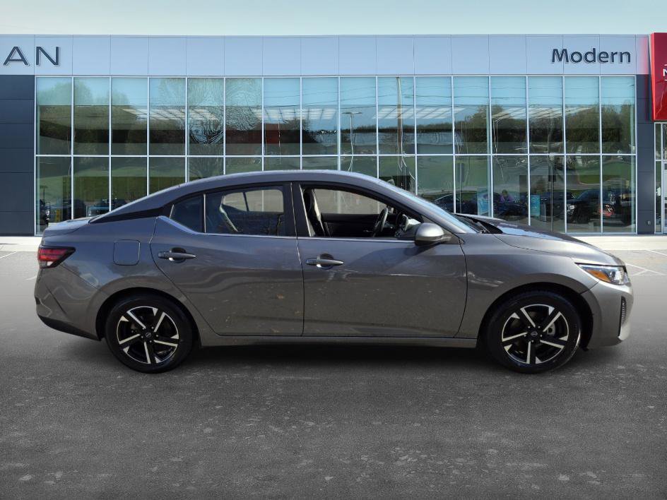 2024 Nissan Sentra SV photo 4