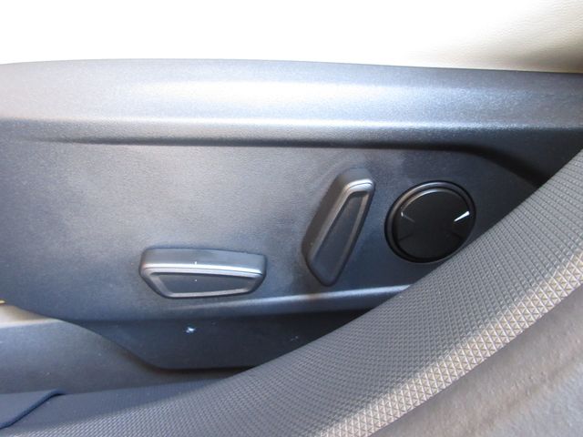 2025 Ford Mustang Mach-E Premium photo 12