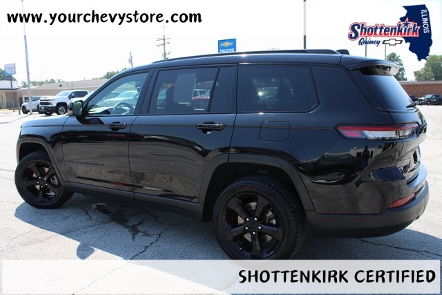 2023 Jeep Grand Cherokee Altitude photo 3