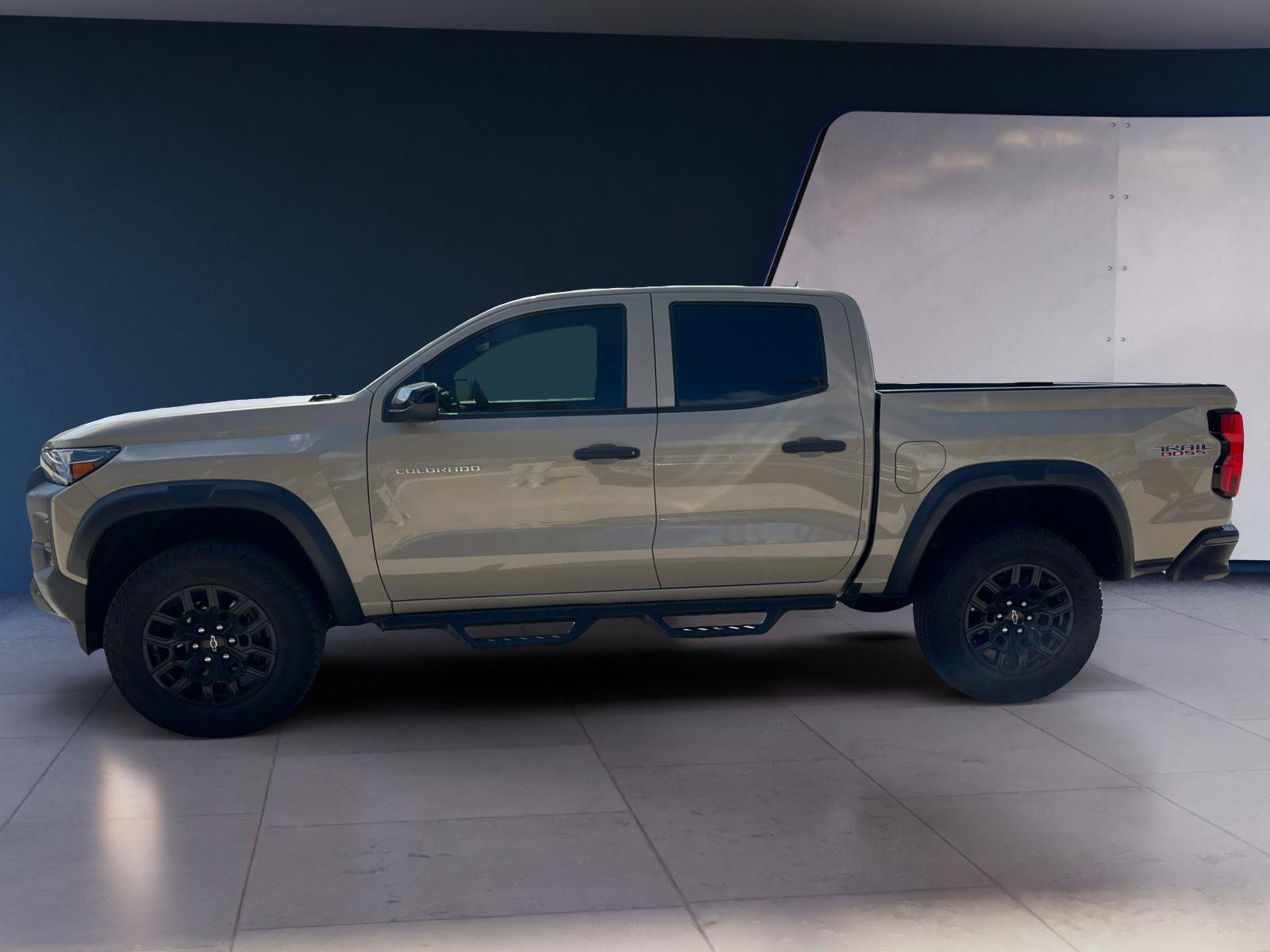 2023 Chevrolet Colorado Trail Boss photo 2