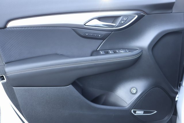 2025 Buick Envision Sport Touring photo 9