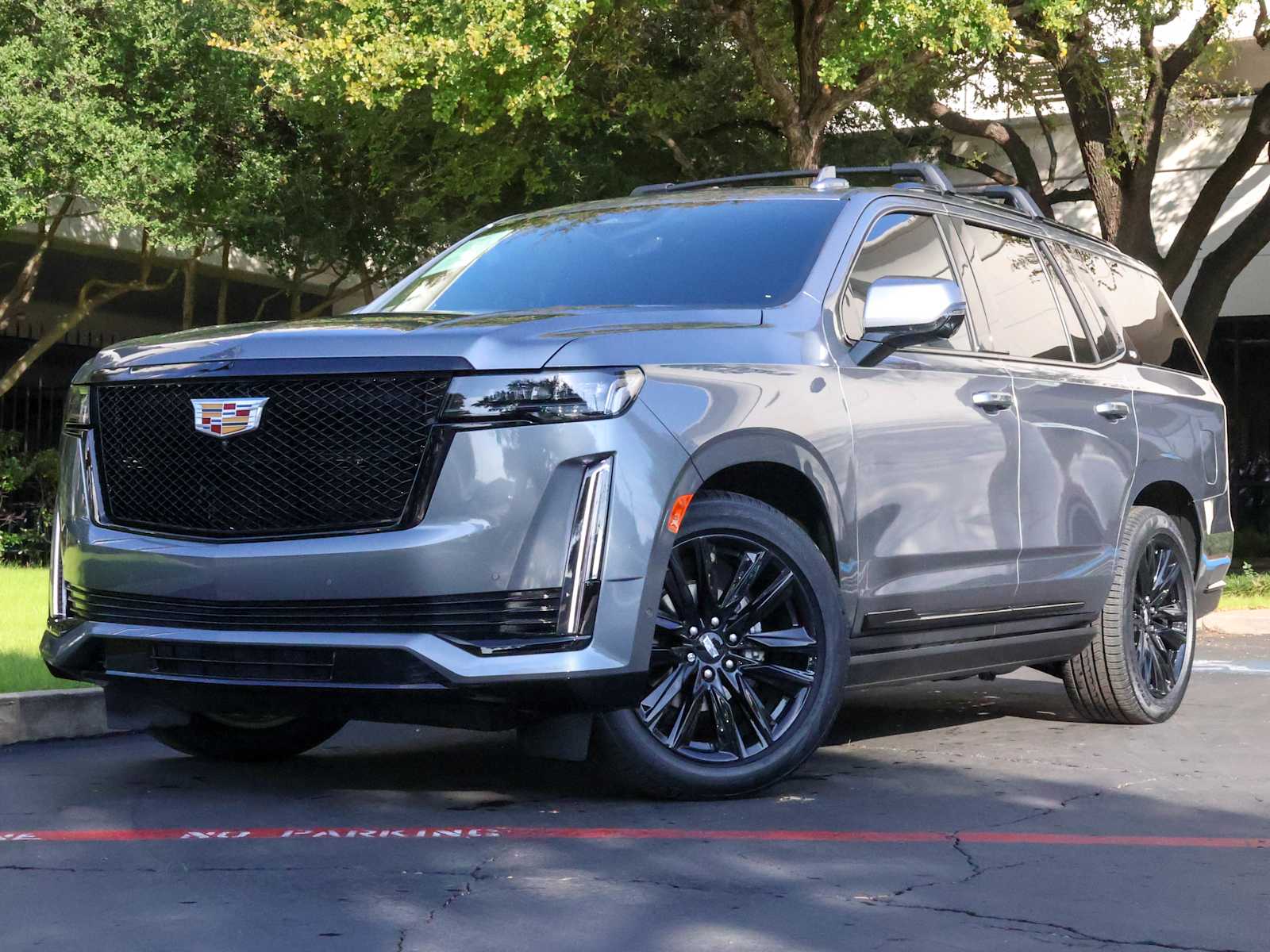 2022 Cadillac Escalade Sport Platinum's photo