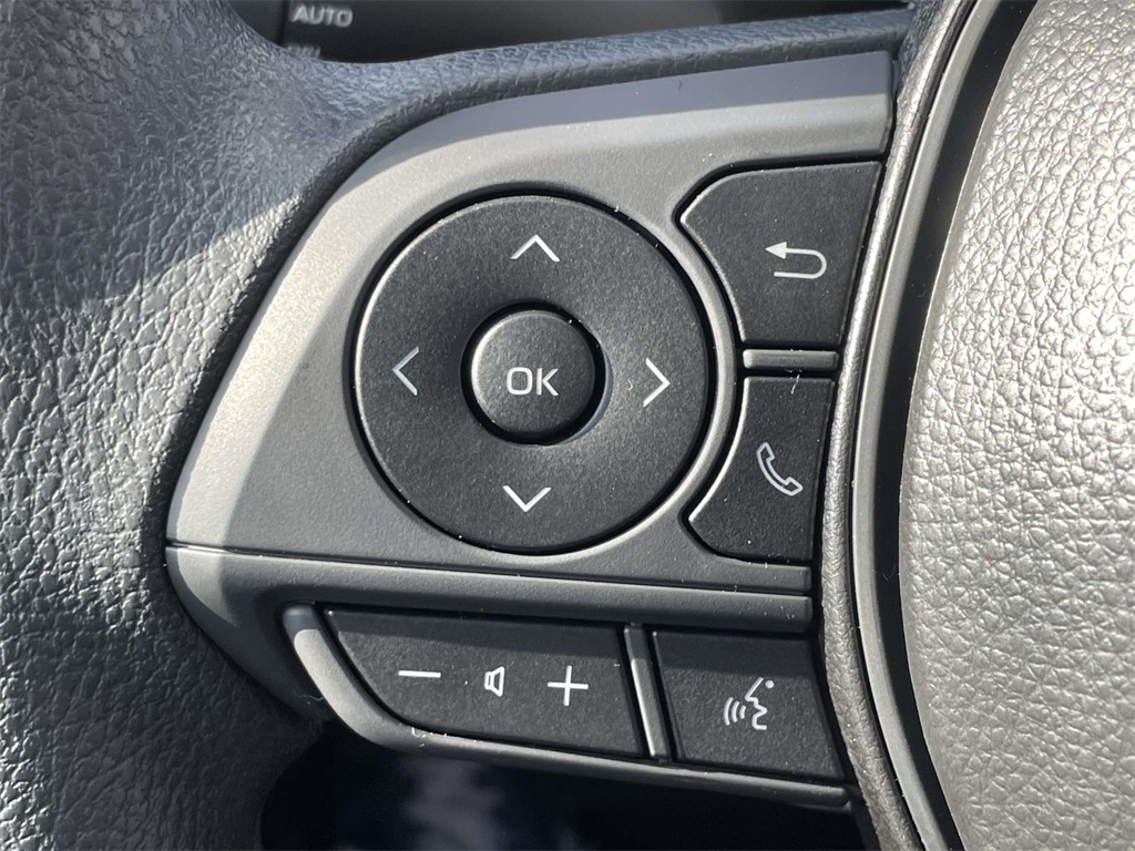 2026 Toyota Corolla LE photo 16