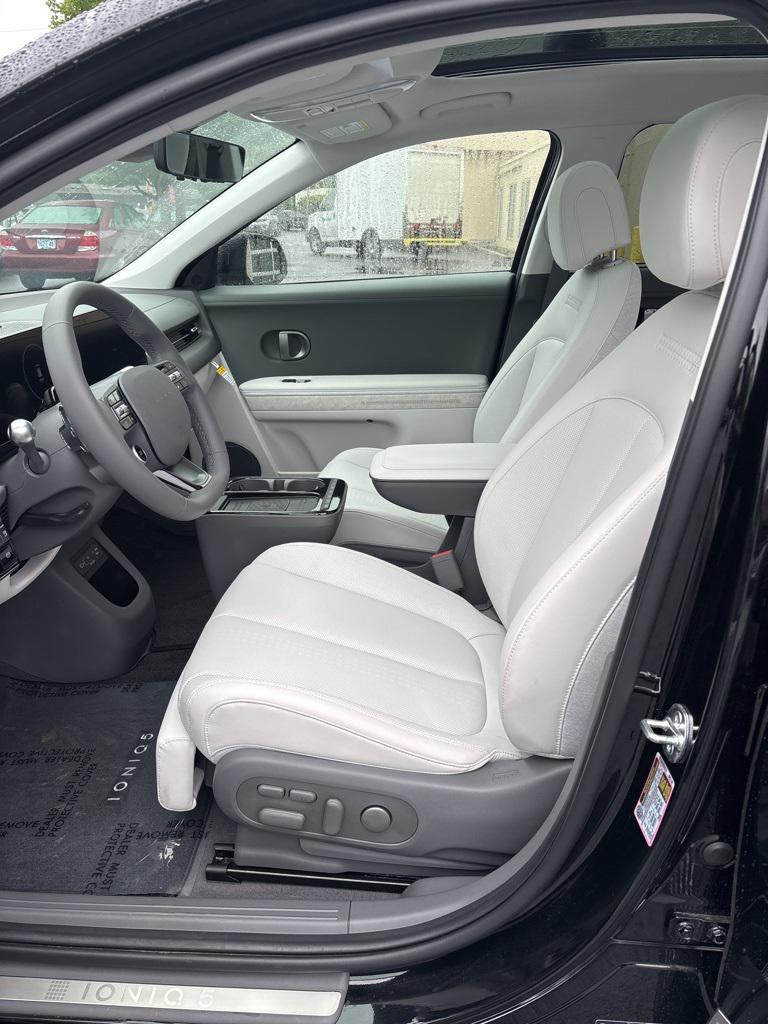 2025 Hyundai Ioniq 5 Limited photo 5
