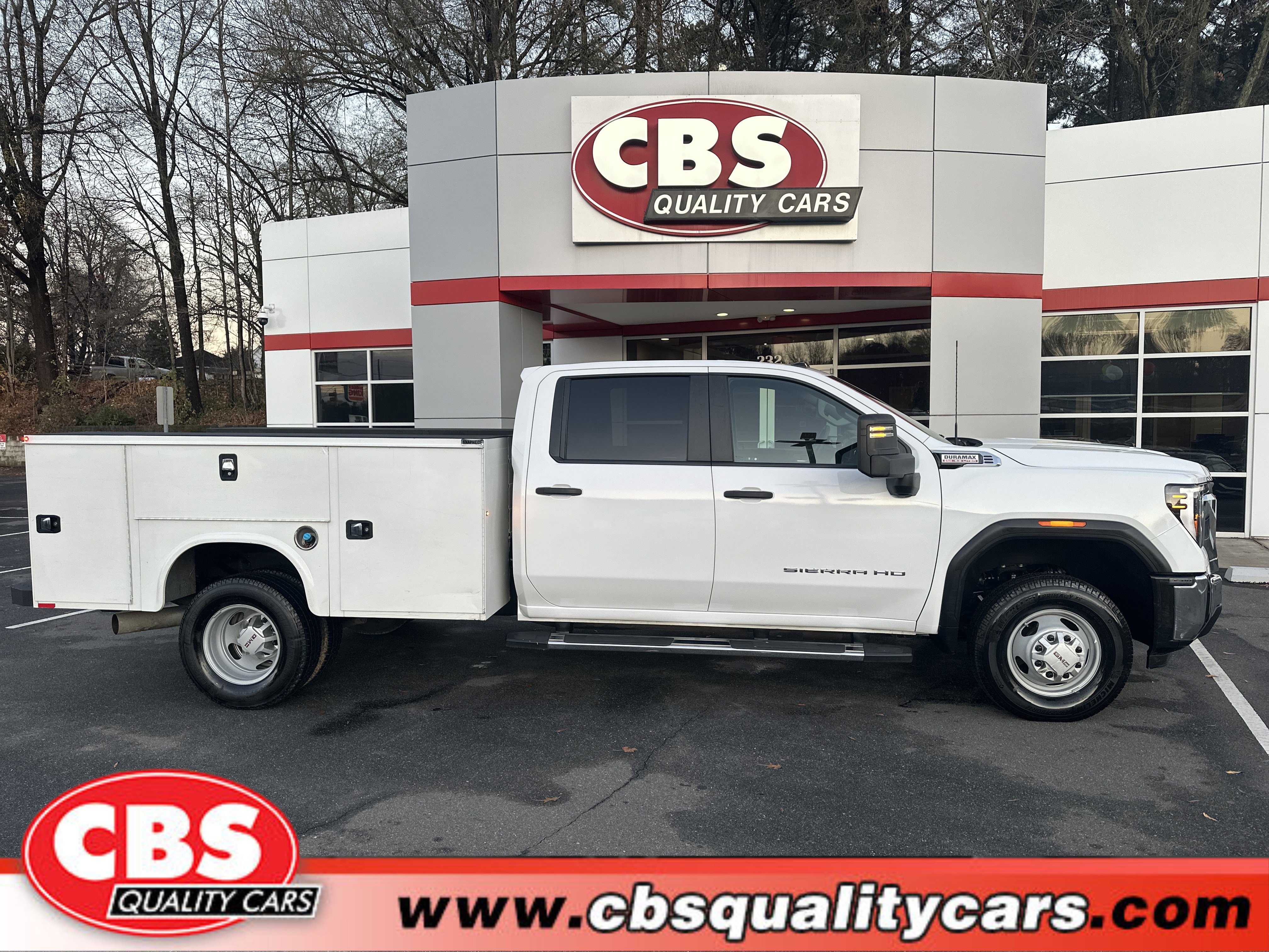 2024 GMC Sierra 3500 Chassis Cab Pro's photo