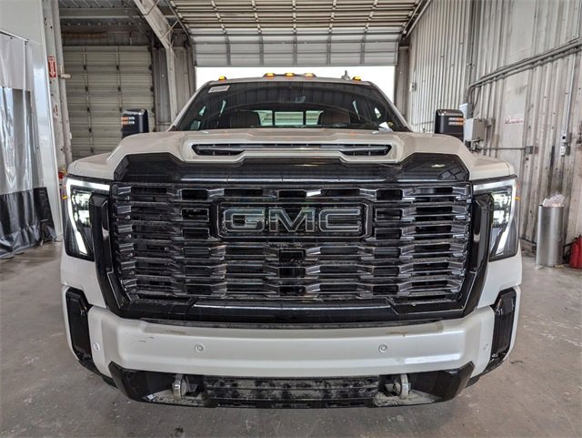 2025 Gmc Sierra 3500 HD Denali Ultimate photo 3