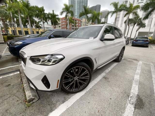 2023 BMW X3 30i's photo