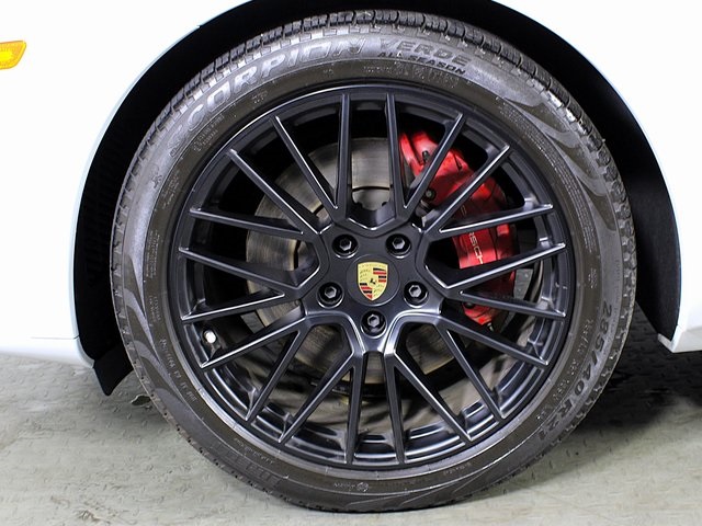 2023 Porsche Cayenne GTS photo 12