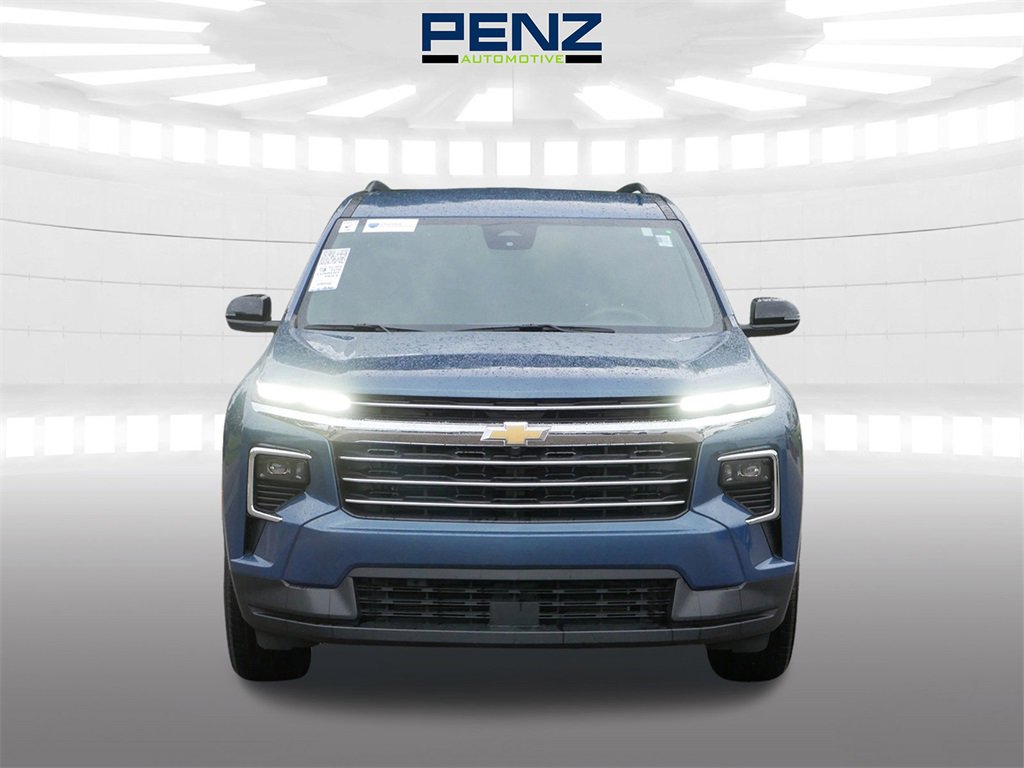 Used 2025 Chevrolet Traverse LT with VIN 1GNEVGRS1SJ131723 for sale in Rochester, Minnesota