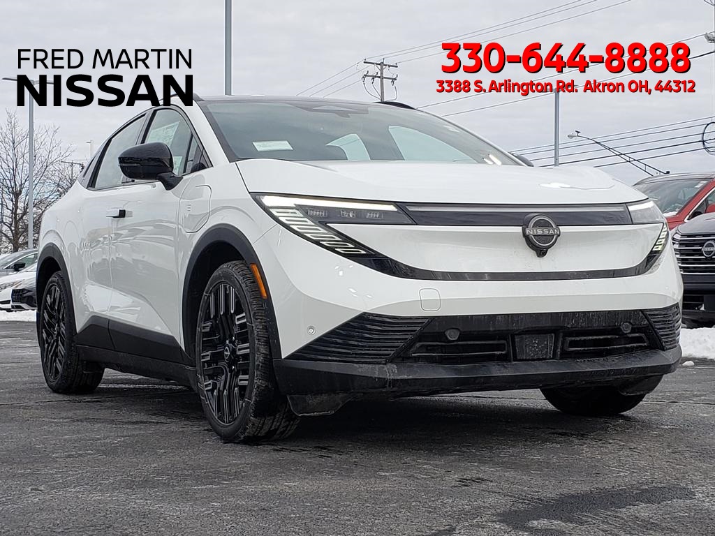 2026 Nissan LEAF Platinum+'s photo