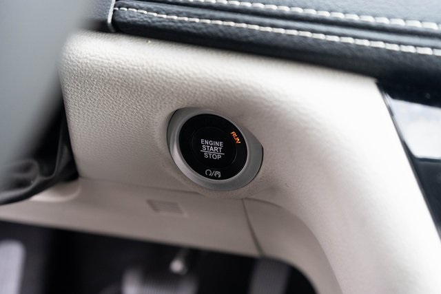 2023 Chrysler Pacifica Hybrid Touring L photo 29