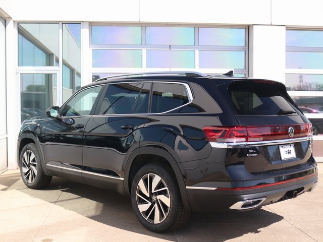 2025 Volkswagen Atlas SEL photo 29