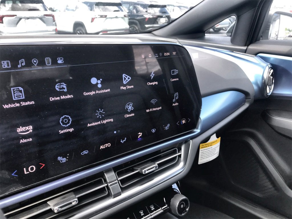 2025 Chevrolet Equinox EV 1LT photo 15