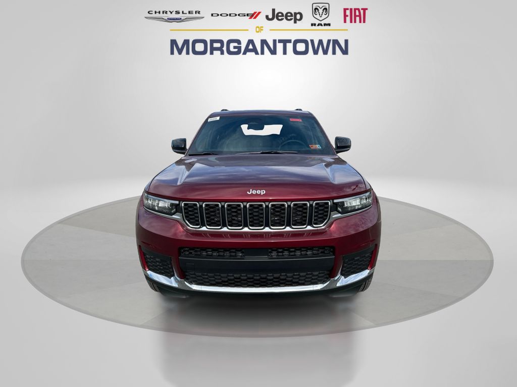 2025 Jeep Grand Cherokee Laredo X photo 2