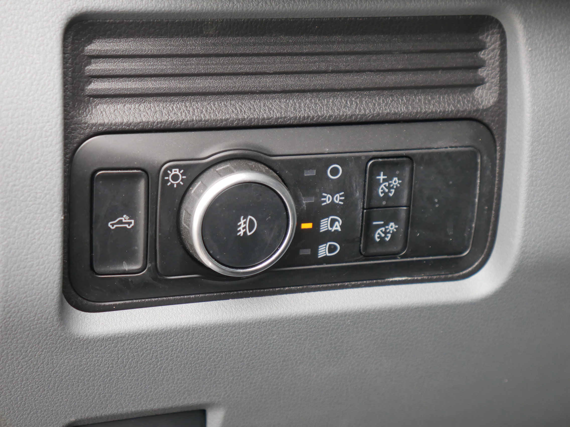 2024 Ford F-250 XLT photo 4