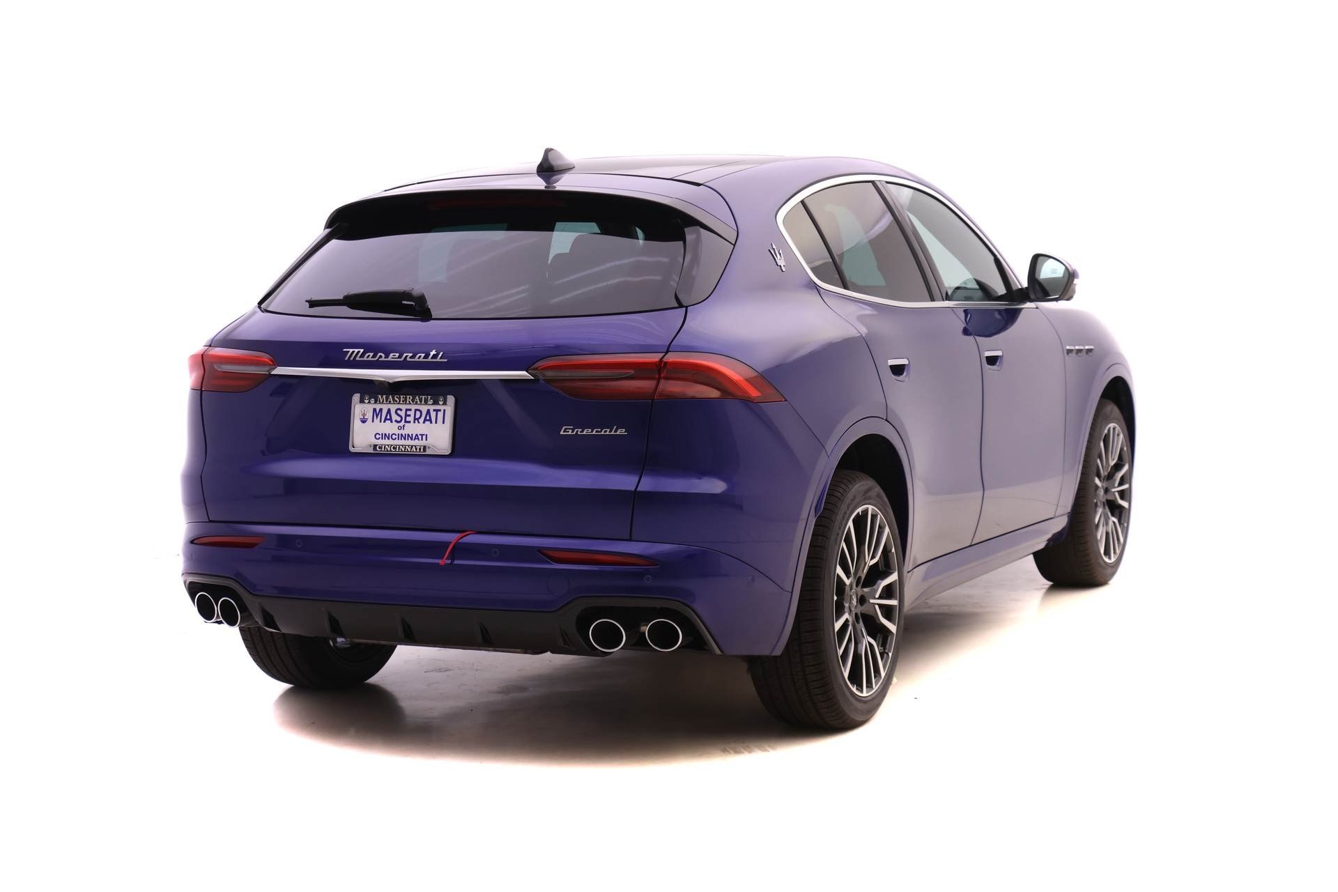 2025 Maserati Grecale photo 3