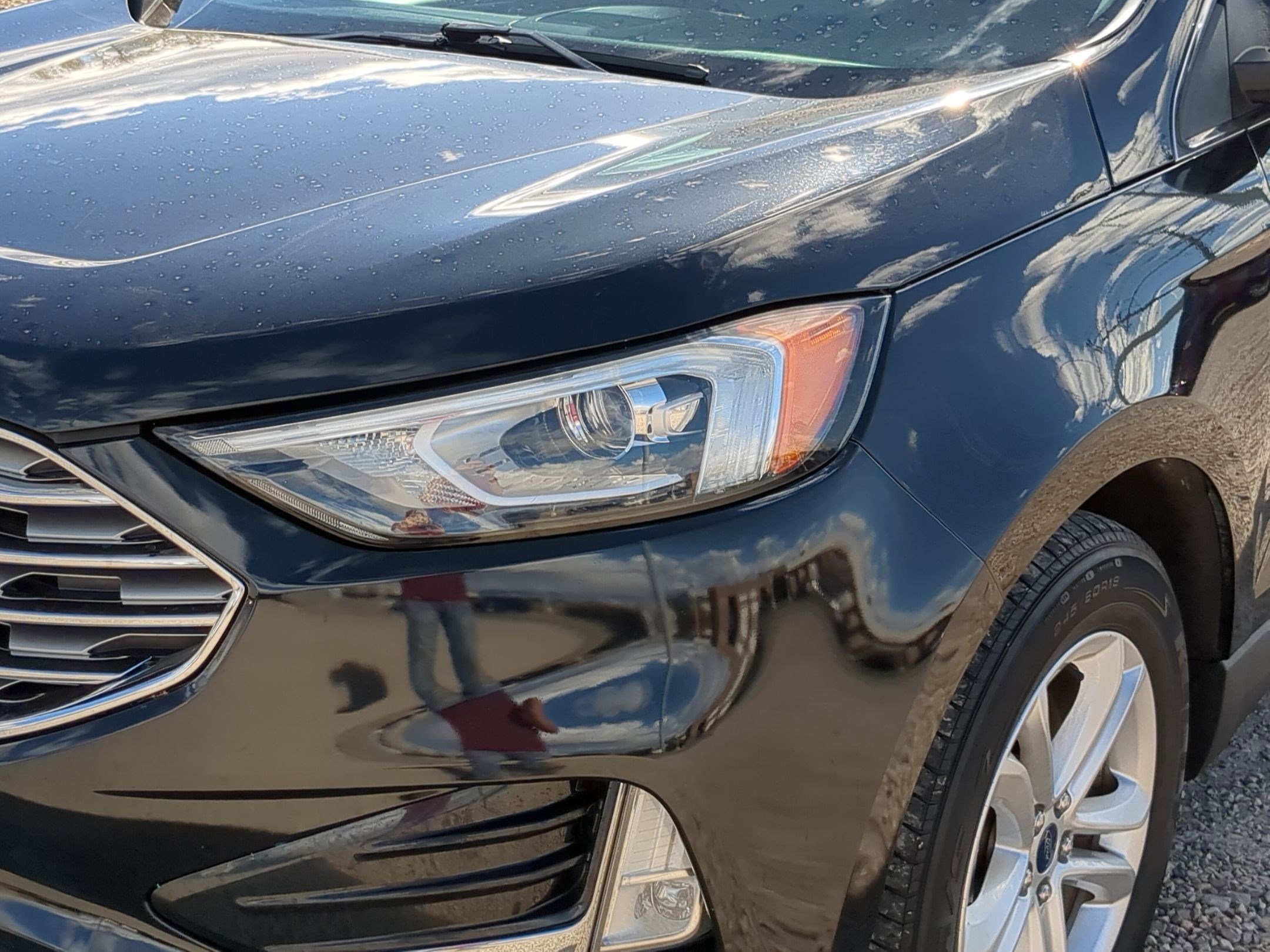 2019 Ford Edge SEL photo 10