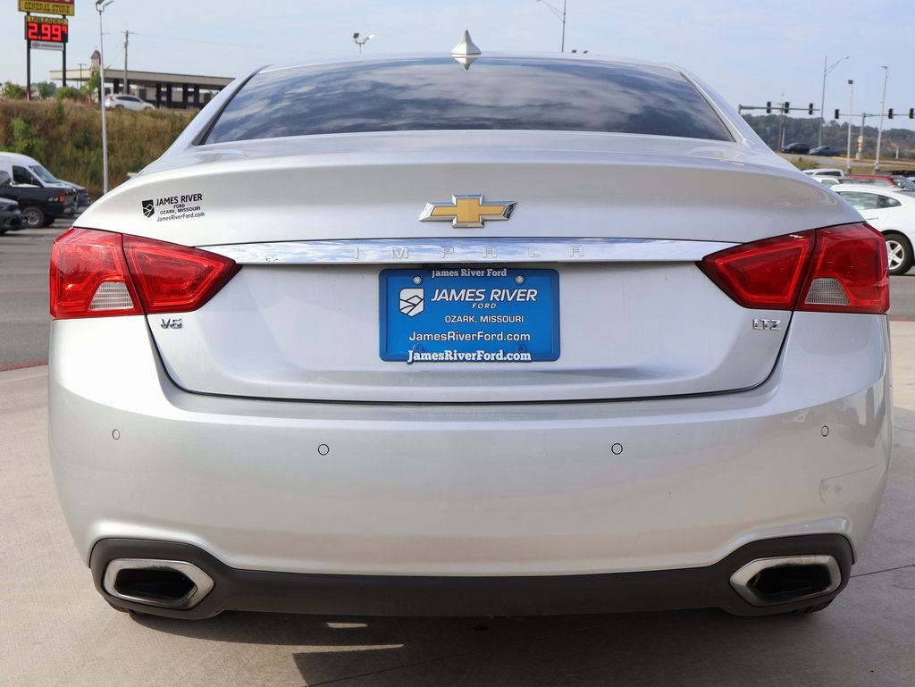 2016 Chevrolet Impala LTZ photo 4
