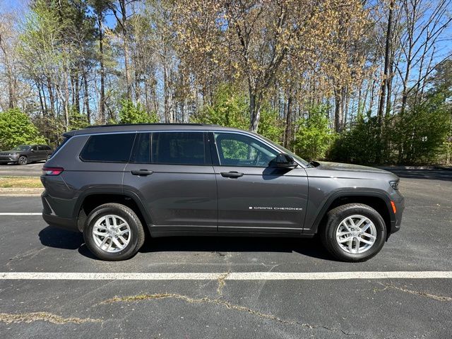 2025 Jeep Grand Cherokee Laredo photo 4