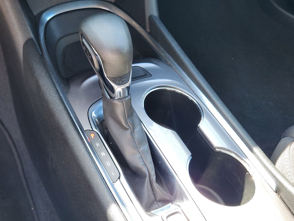 2022 Chevrolet Malibu 1LT photo 17