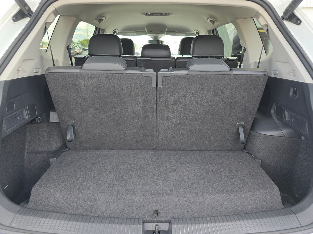 2024 Volkswagen Tiguan SE Wolfsburg Edition photo 15