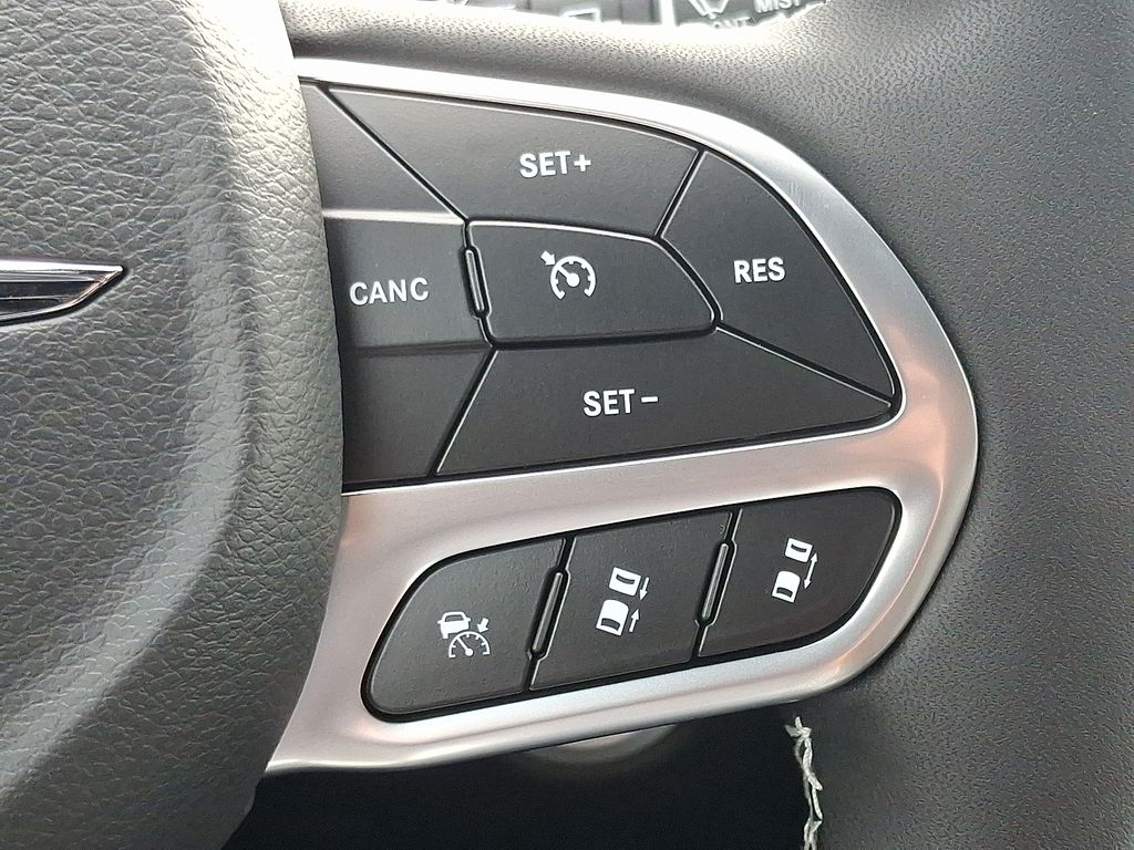 2026 Chrysler Voyager LX photo 15
